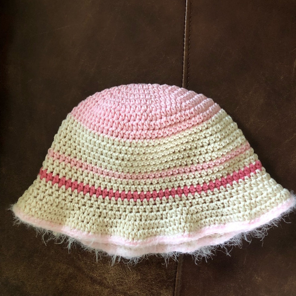 Barbie pink crochet bucket hat!